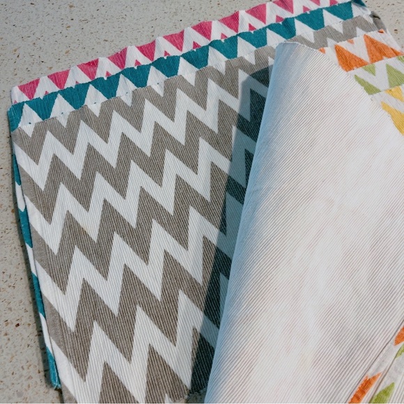 Fabric placemats. Set of 6 - Picture 4 of 9